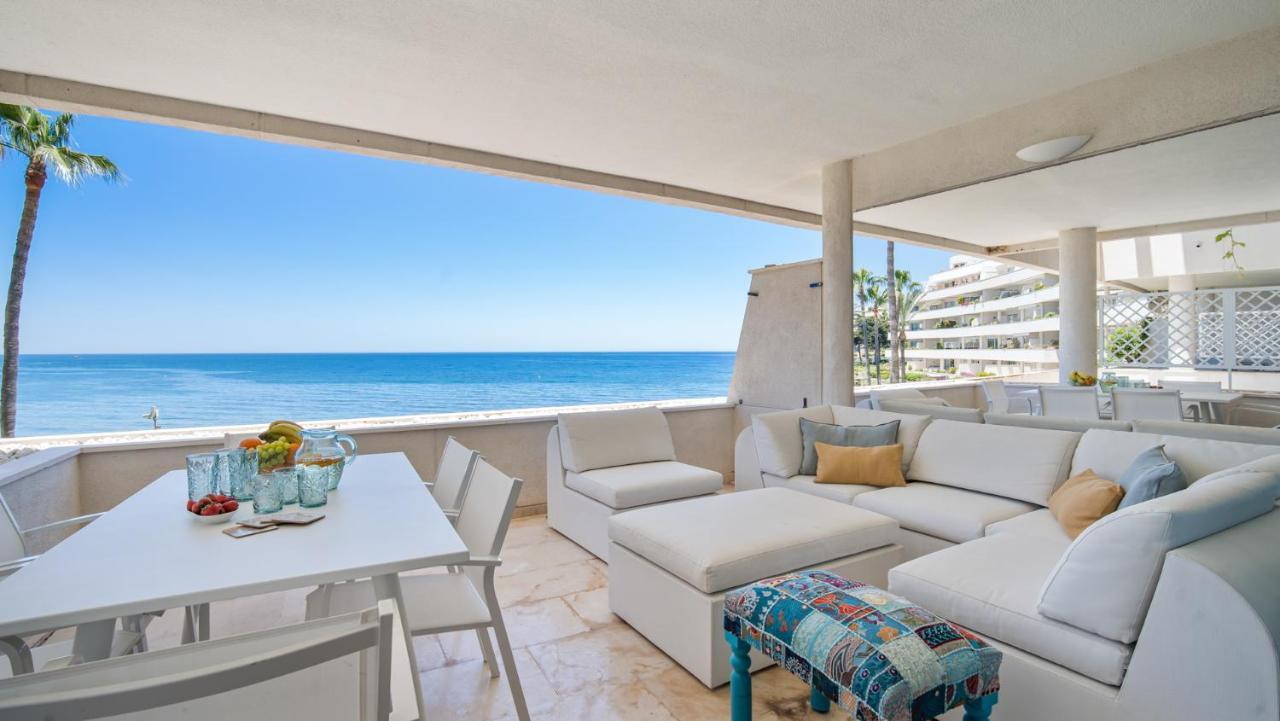 Beach-Line Apartment With 3 Bedrooms In Estepona Exterior foto