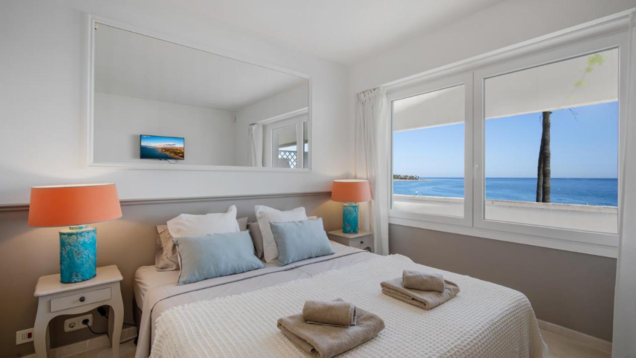 Beach-Line Apartment With 3 Bedrooms In Estepona Exterior foto