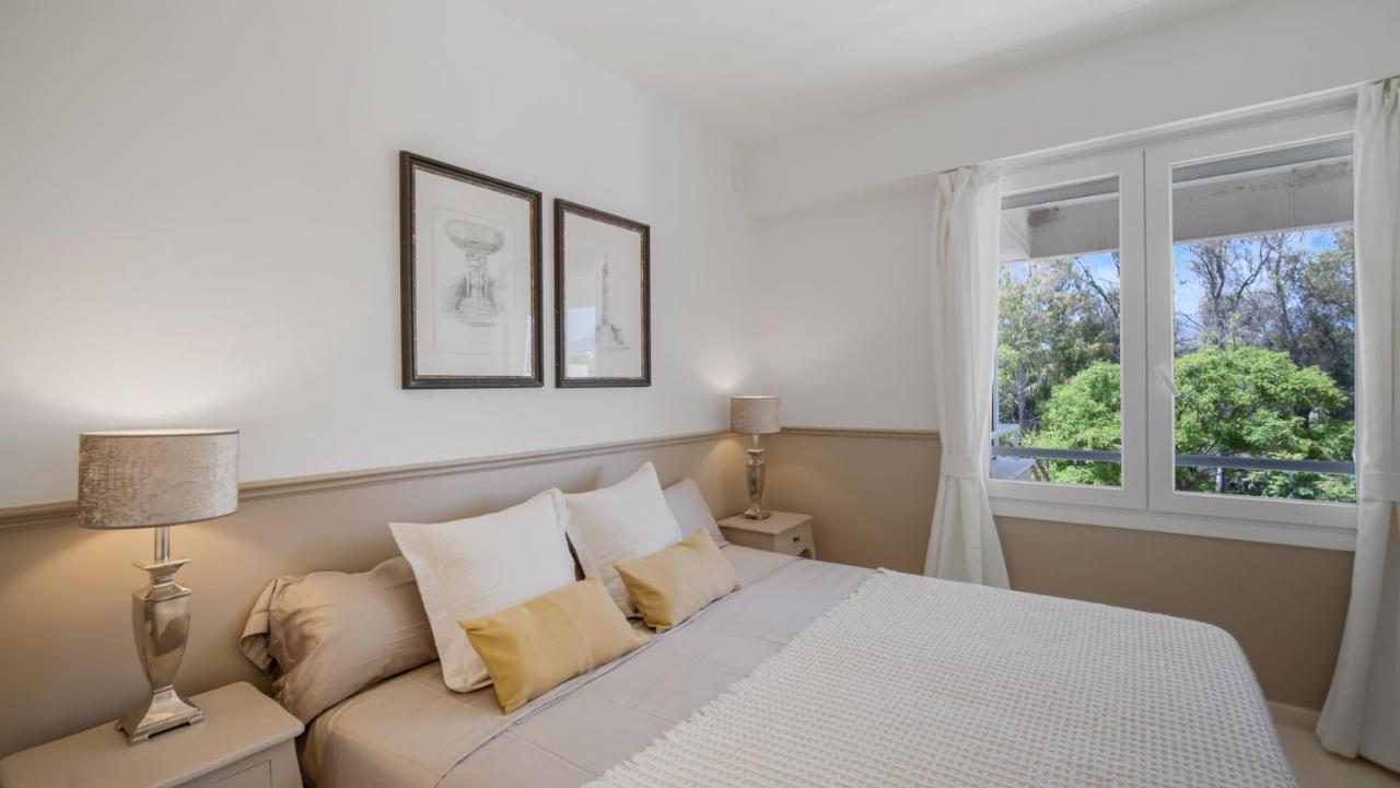 Beach-Line Apartment With 3 Bedrooms In Estepona Exterior foto